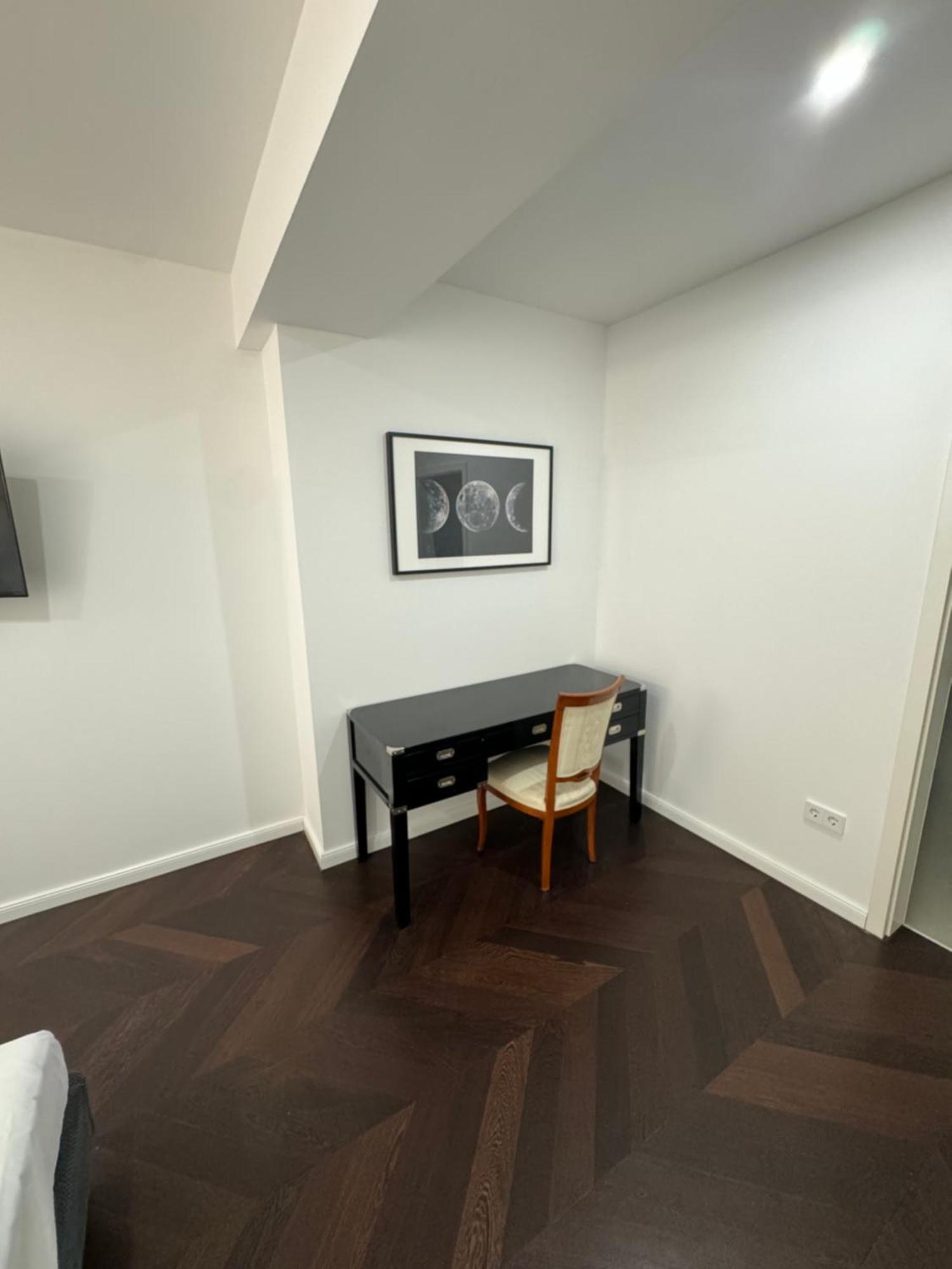 Luxurious Apartment In The Centre Of Вена Экстерьер фото