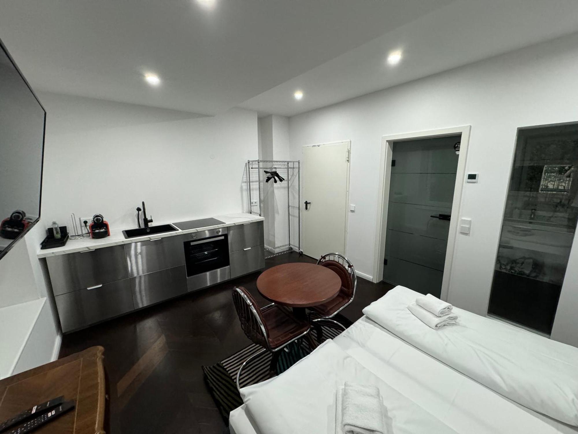 Luxurious Apartment In The Centre Of Вена Номер фото