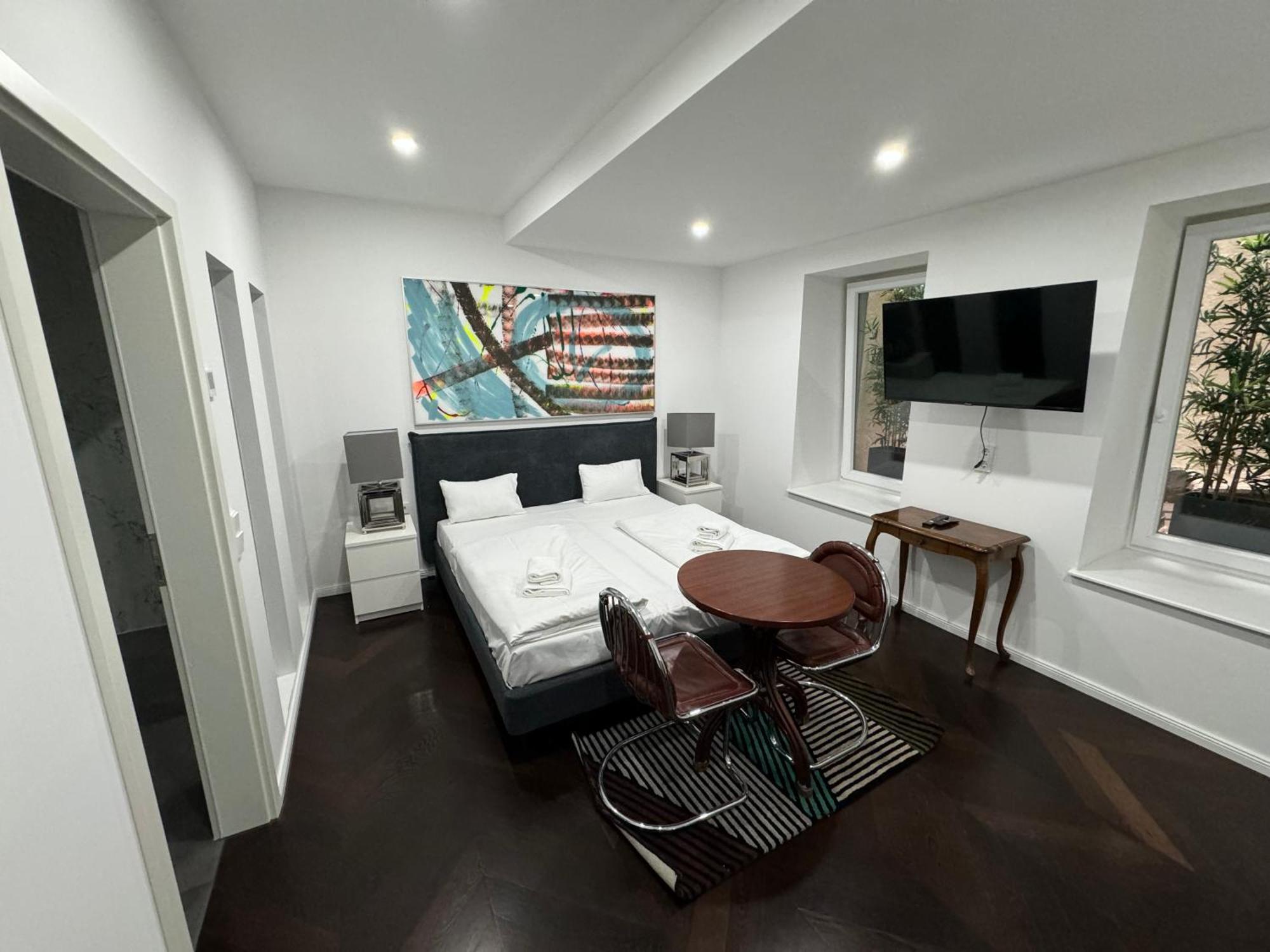 Luxurious Apartment In The Centre Of Вена Экстерьер фото